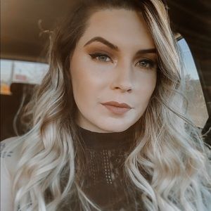 Meet your Posher, Emalee